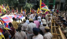 Tibetan-protesters-in-Delhi-during-Wangyi's-visit.JPG