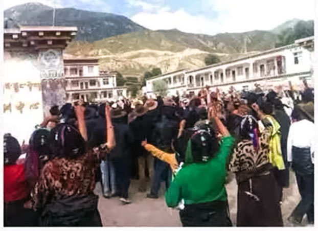 Tibetans-protest-in-Sershul-county.jpg