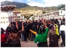 Tibetans-protest-in-Sershul-county.jpg