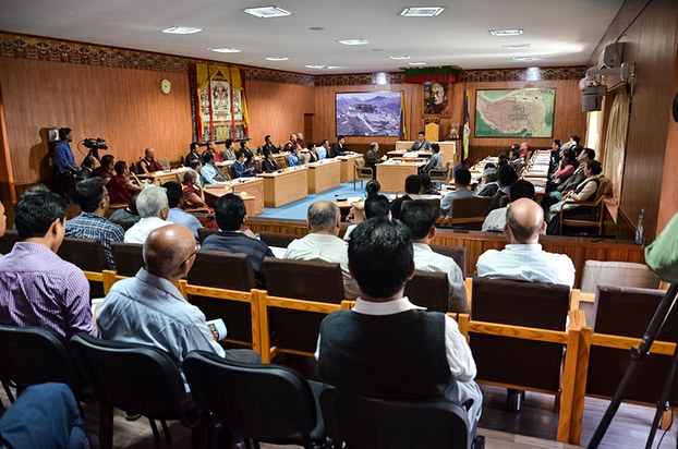 During-the-Parliament-meeting-on-16th-Sep-2014.jpg