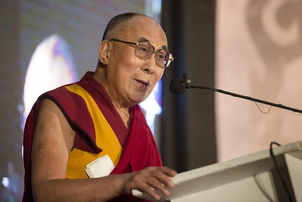 Dalai-Lama-speaking-at-Veer-Narmad-South-Gujarat-University-in-Surat.jpg