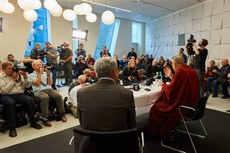 Dalai-Lama-meeting-with-members-of-the-media-in-Copenhagen-11-Feb.jpg