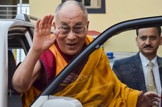 Dalai-Lama-leaving-for-Dharamsala.jpg