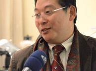  Yang Jianli, ein bekannter Dissident in China und wohnt zur Zeit in den USA.  An dem 10 Dezember wird er an der Verleihungszeremonie des Friedensnobelpreis teilnehmen.   Wann: 09.12.2010   Wo: Oslo   Wer macht das Foto: Ying Yang