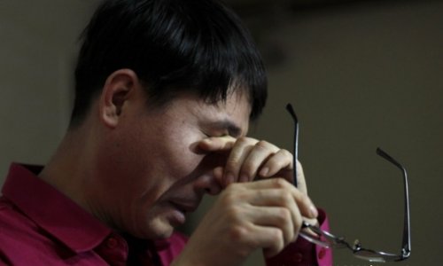 http://img.kanzhongguo.com/dat/thumbnails/15/2012/01/14/20120114195141595_small.jpg