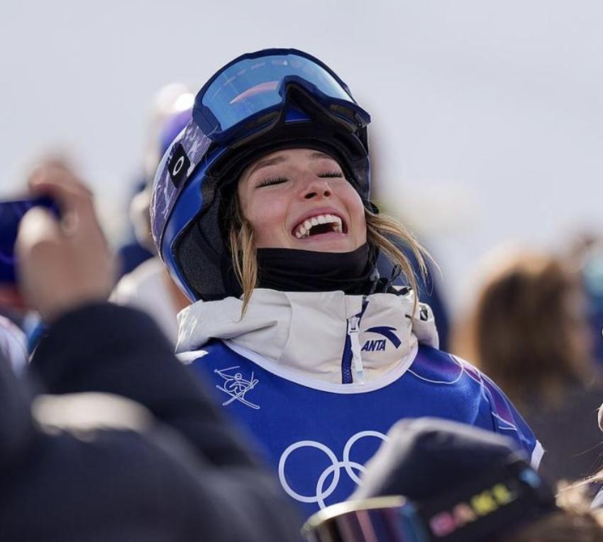 谷爱凌的前情后事/高瞻