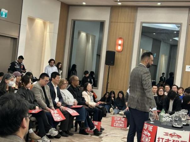 中国民主党加拿大委员会参与保障社区安全活动