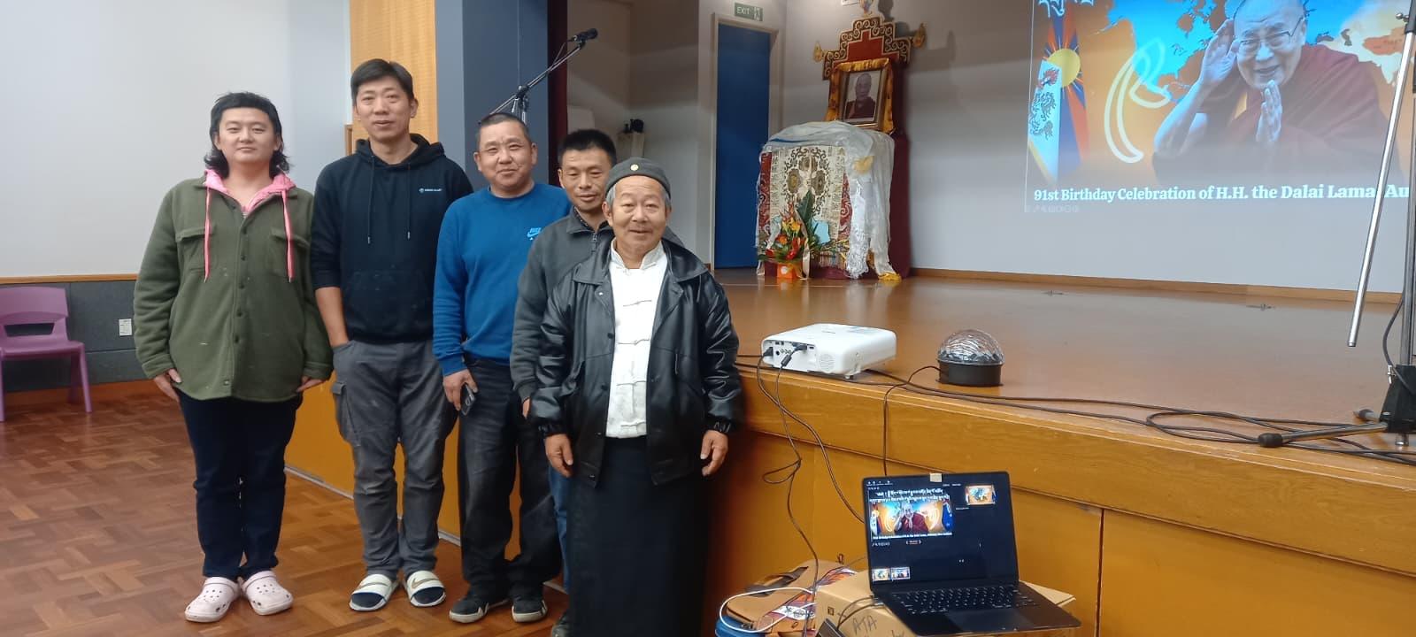 尊者达赖喇嘛91寿贺在纽西兰/纽西兰汉藏友协丁强
